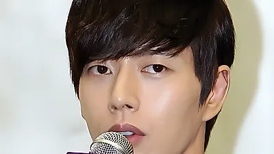 허경환, 14년 만에 꽃거지로 연남동 순찰…초등학생 앞 ‘500원’ 재소환