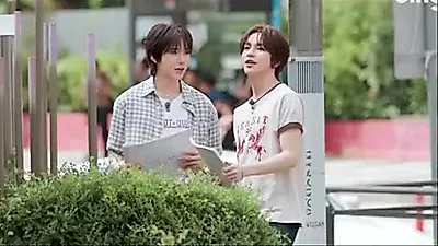 서울역에 나타난 키빗업 현민·재인, 수험생 위한 깜짝 데이트 공개