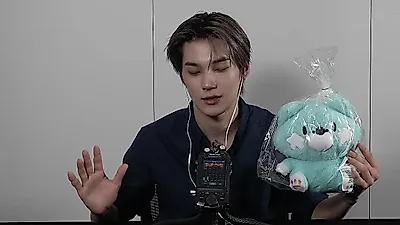 무대 위 열정 대신 낮은 속삭임, 이븐(EVNNE) 박한빈이 건넨 10분의 휴식
