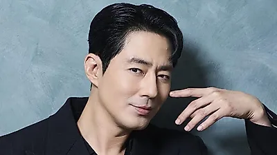 조인성, 칸 이어 베네치아까지… 한국 배우 최초 '세계 3대 영화제' 동시 경쟁 부문 진출