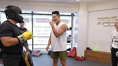 "너 은퇴하고 싶어?" 한가인, 현역 MMA 선수 얼굴에 주먹 꽂은 깜짝 타격 실력