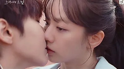 황인엽·이혜리, 15년 만에 맞춘 첫 입맞춤... "동료로 만나자" 애틋한 이별