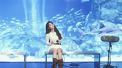 아쿠아리움에서 만난 정은지의 목소리, '파도 (i love LOVE)' 라이브 무대 공개