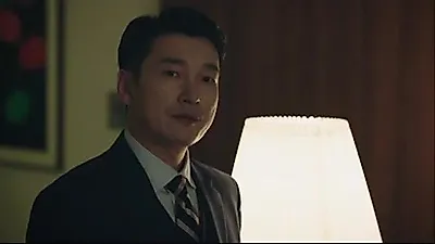 조승우, '라이프' 병원 한복판서 의사들과 숨 막힌 기싸움