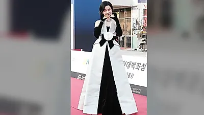판빙빙, BIFAN 레드카펫서 한국 영화 극찬…원화평·이자벨 위페르도 부천 찾았다