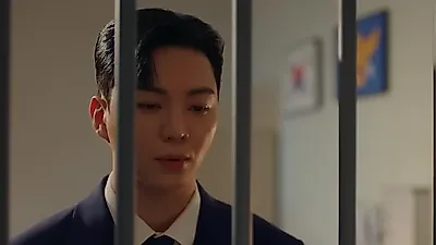 강다빈, '붉은 진주' 속 욕망에 사로잡힌 위태로운 모습 공개