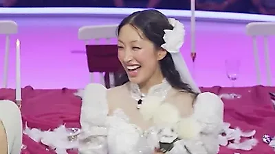 '하이틴 영화 바이브' 최미나수, 모델 데뷔 향한 간절함 담은 쇼케이스 무대
