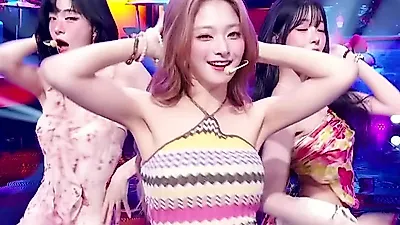 프로미스나인 'Vitamin ME', 헤드폰으로 즐기는 8D 입체 사운드 무대 공개