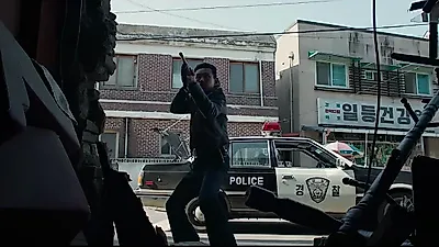 정호연, ‘호프’로 첫 액션 연기 도전…북미 개봉 앞뒀다