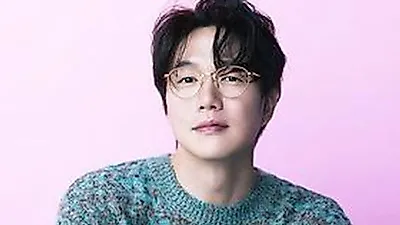출시 전부터 세계가 먼저 알아본 성시경의 '경소주 51도', IWSC 은상 수상