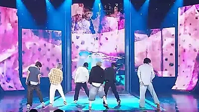 10개월 만에 돌아온 루네이트, 타이틀곡 'SNEAKERS'로 선보인 첫 컴백 무대