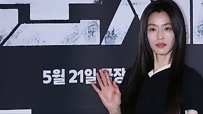 전지현, 뉴욕 아시안 영화제서 한국 여배우 최초 특별상 수상
