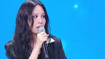 권진아, 지드래곤 이모티콘에 용기 얻어 선보인 '락 스피릿' 무대