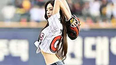아이유 SNS 배경음악에 담긴 장기하의 노래, '삭제설'은 오보로 밝혀져