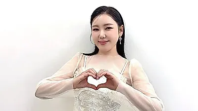 송가인 '꽃이 아니면 어떤가' MV 124만 뷰 돌파, 팬 요청에 응답한 스페셜 라이브 공개