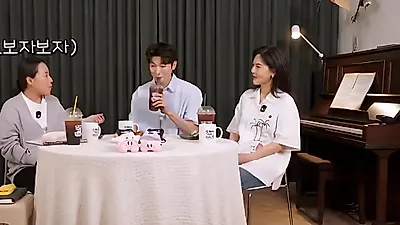김선영·박강현, 조현아의 토크쇼 출연…눈물 참으며 선보인 라이브 무대