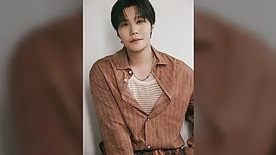이현, 빅히트뮤직과 19년째 동행…에이트부터 미드낫까지 이어온 신뢰
