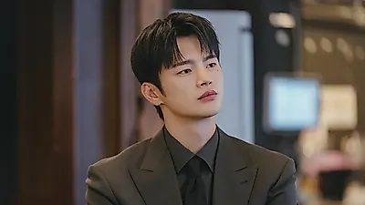 서인국, '내일도 출근!' 현실 직장인 연기로 화제성 반등 이끌어