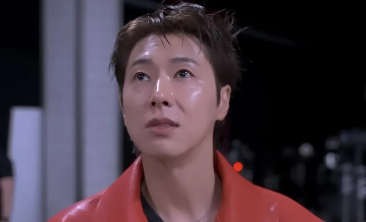 유노윤호, 과거의 자신과 마주하는 게임 세상…신곡 'Time's Tickin'' 뮤직비디오 촬영 현장