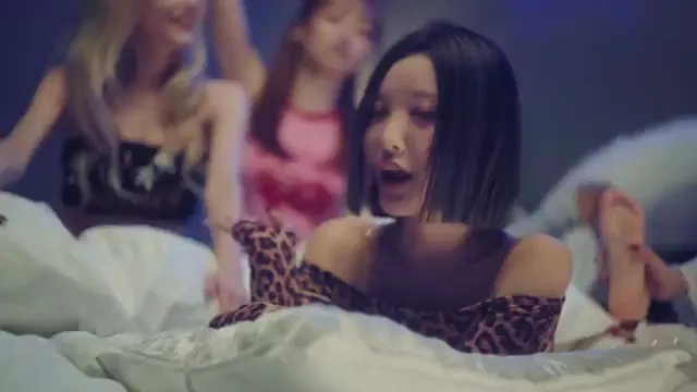 엑신 'Girls On Fire' 한국어 MV 공개…비사이드도 뜨겁게