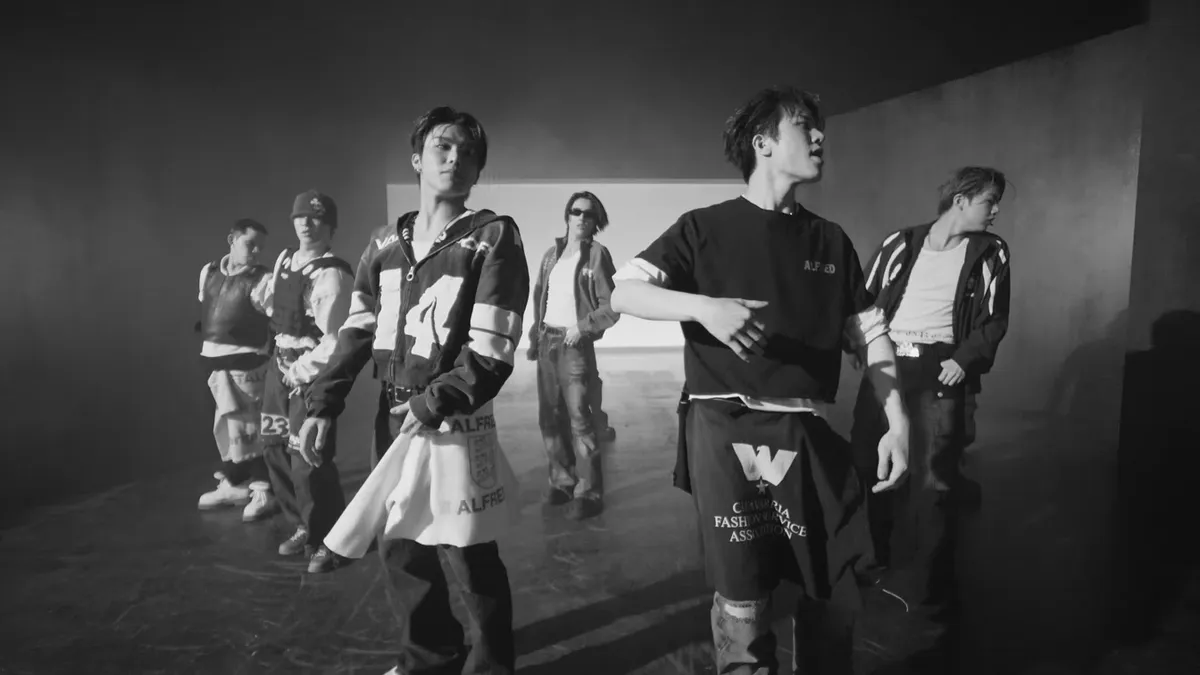 TREASURE IF I Official Performance Video Group Dance Scene