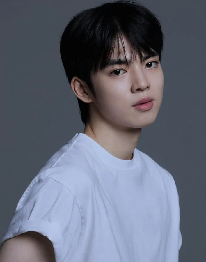 Figure Skating Star Cha Jun-hwan to Play Sung Jin-woo in 'Solo Leveling on ICE' Ice Show