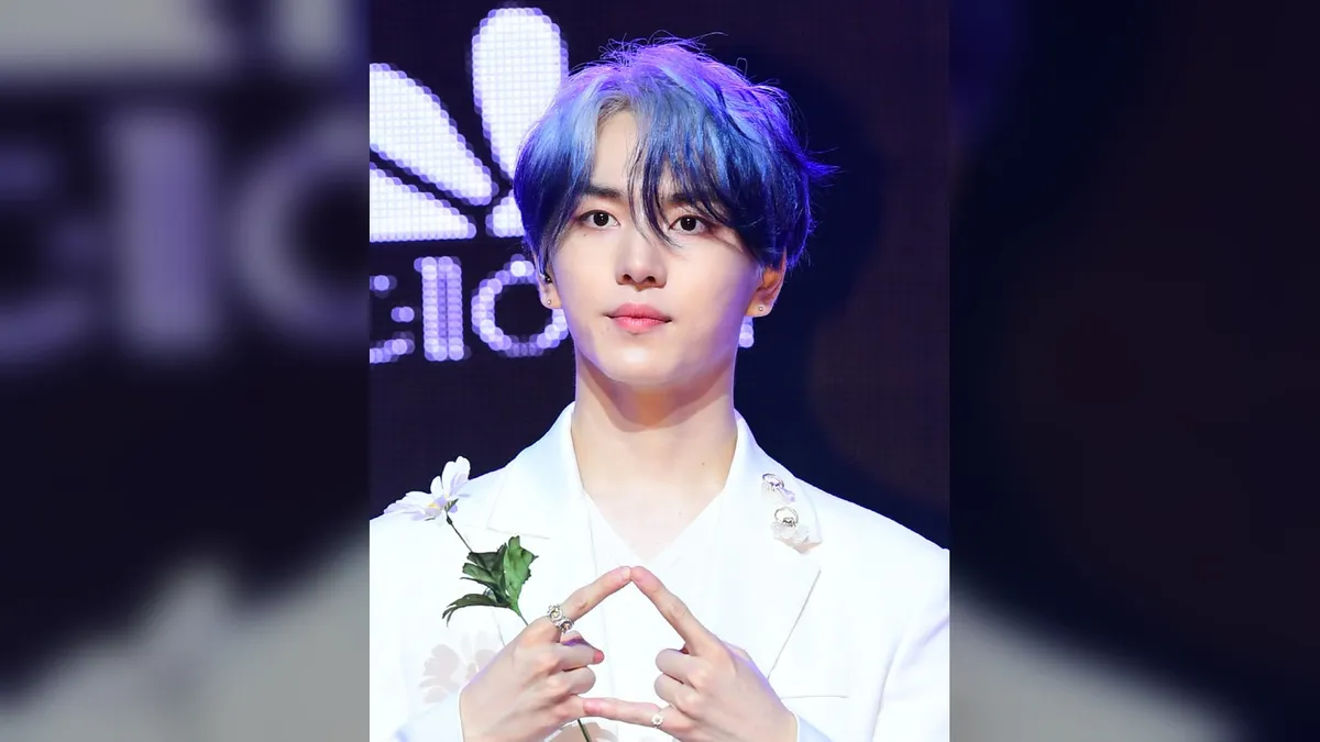 "오랜만이야" 펜타곤 키노, 한 달 만의 근황 전한 자연스러운 셀카