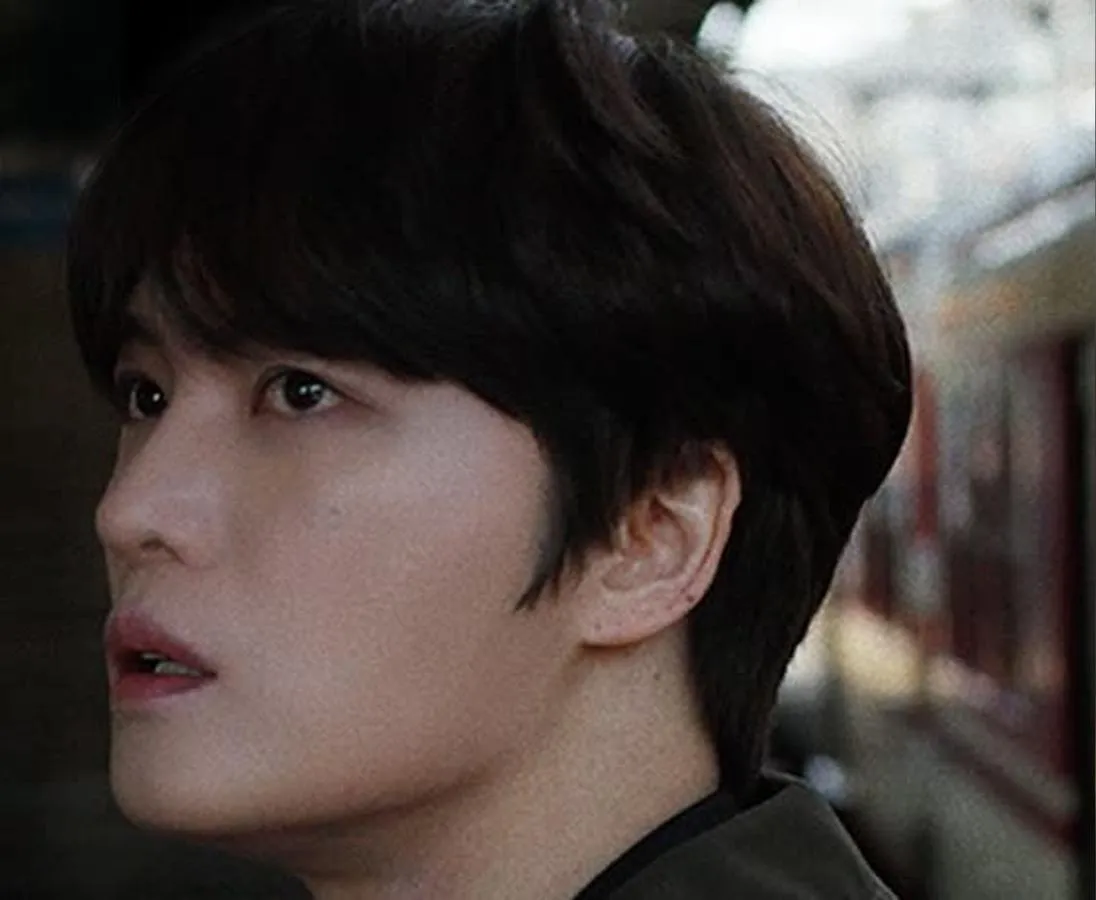 김재중, 박수무당으로 파격 변신한 오컬트 호러 '신사: 악귀의 속삭임' 7월 8일 VOD 출시