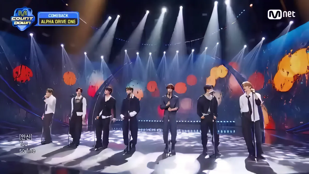 알파드라이브원, 'Diamond Hour' 스탠딩 버전으로 엠카운트다운 컴백 무대 공개