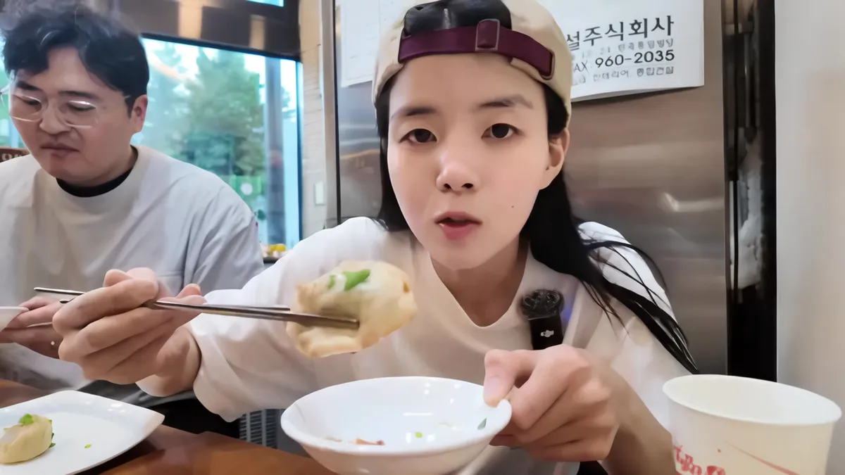 "이렇게 감탄한 적 있나" 가수 서기, 용산 만두 맛집서 인생 만두 만났다