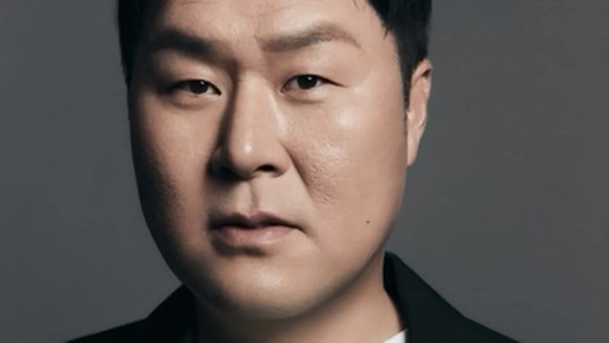 '김부장' 흥행 주역 윤경호, 소지섭이 준 1억 상당 금 선물 아들에게 줬다 돌려받은 사연