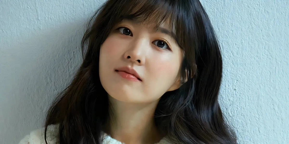 Park Bo-young BH Entertainment Official Profile
