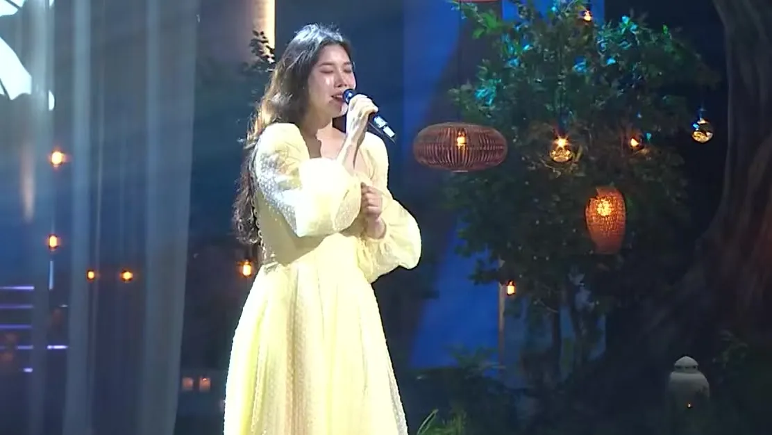 Bae Da-hae Performs in a Yellow Dress on KBS Open Concert Stage