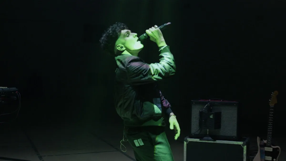 Choi Sings Under the Dim Stage Lights