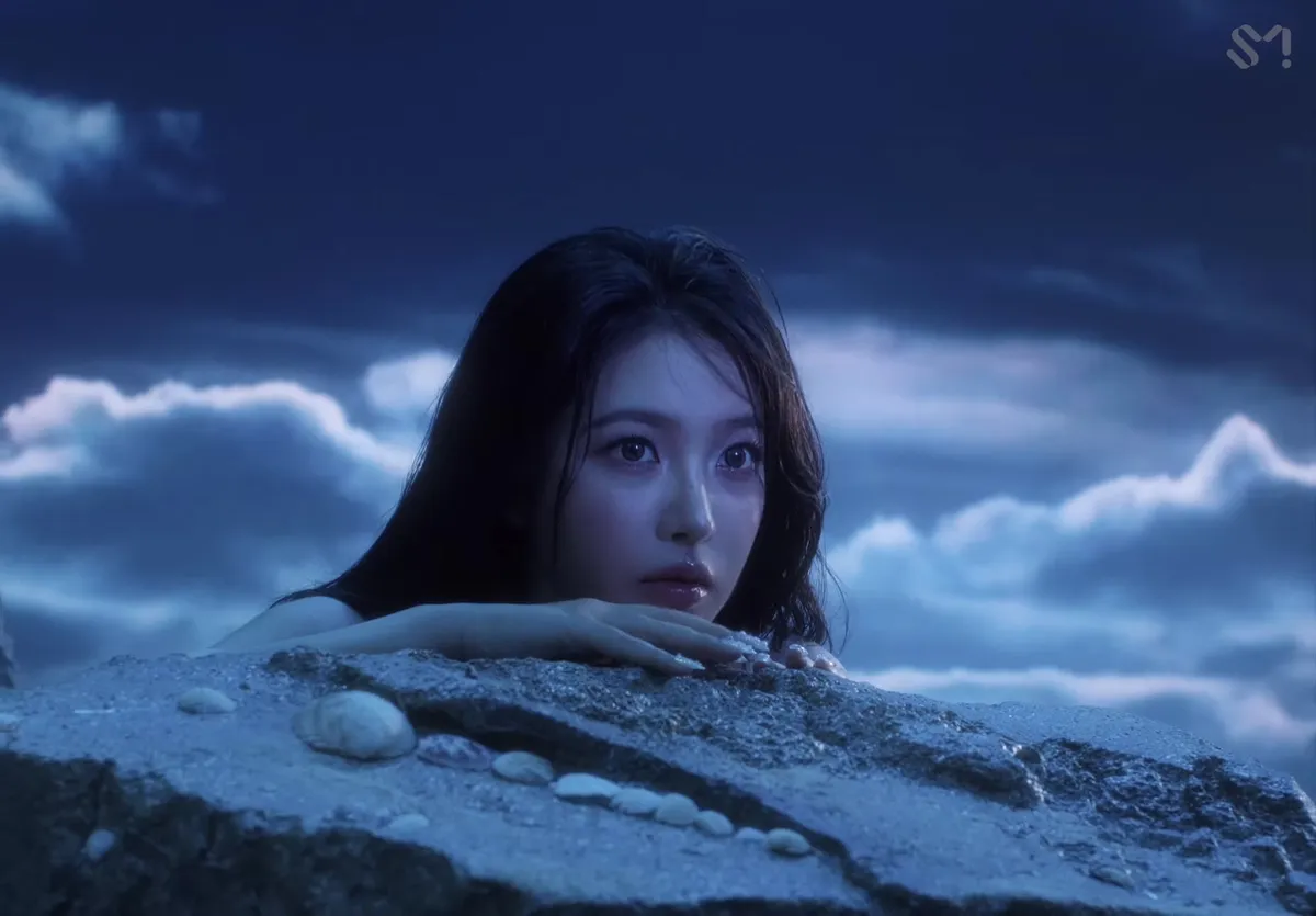 레드벨벳, 여름 신보 'Velvet Summer' 티저 공개…8월 3일 컴백