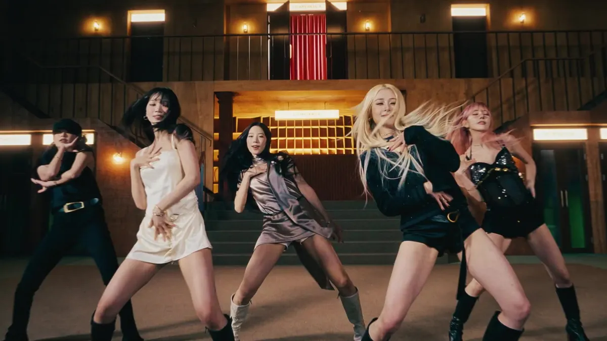 르세라핌 'Made My Night' 퍼포먼스 필름 공개, 'THE LOBBY' 배경의 무대 영상