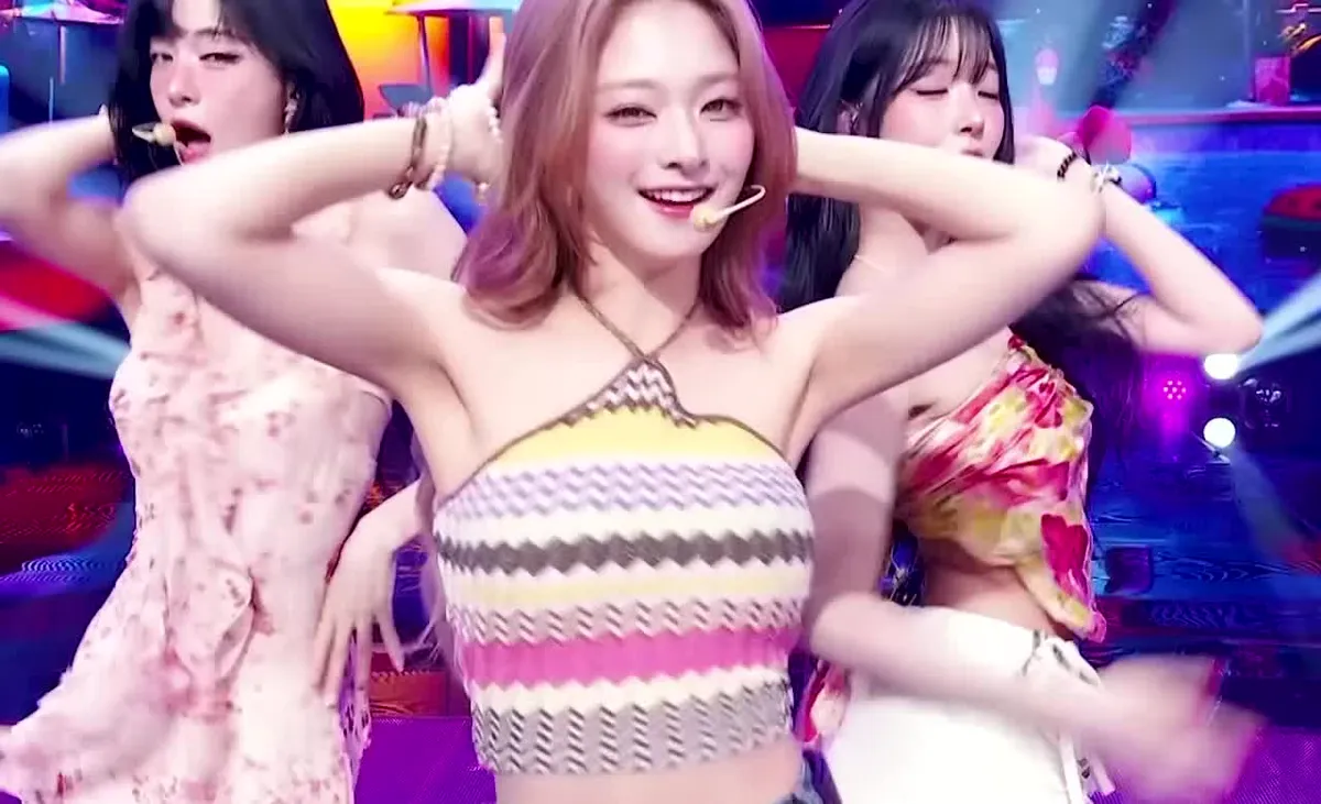프로미스나인 'Vitamin ME', 헤드폰으로 즐기는 8D 입체 사운드 무대 공개
