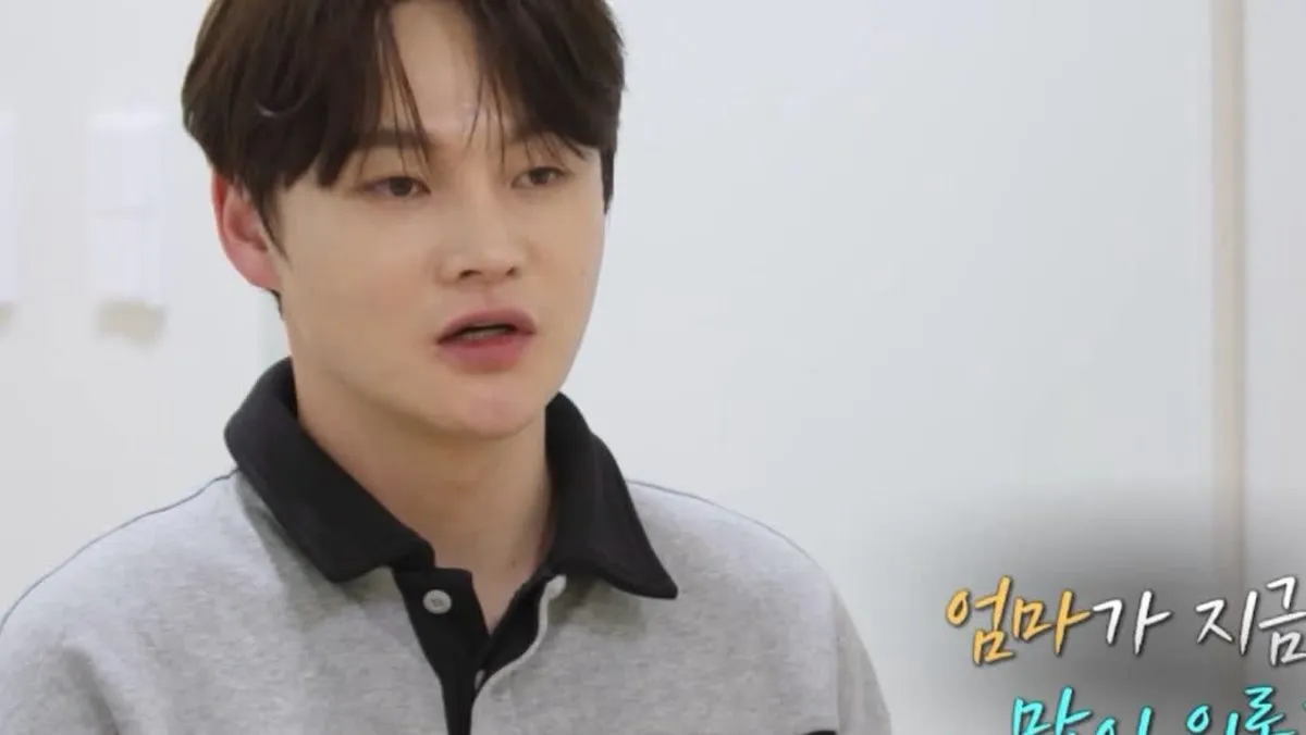 Singer Park Seo-jin opens up about his true feelings on tvN STORY's 'What's the Point of Leaving It Behind'