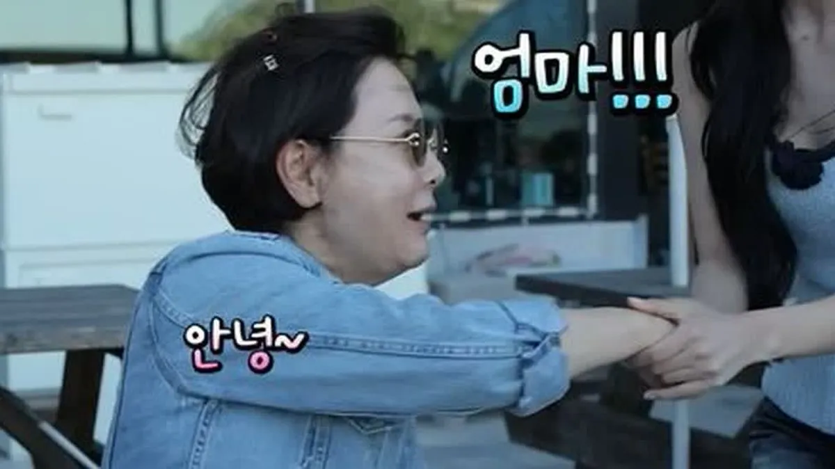 Actress Park Jung-soo and Girl Group RESCENE Shout 'Yahoo' Together in Geoje Island