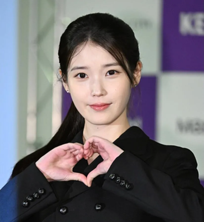 아이유 “‘폭싹’ 쇼츠도 안 넘겨”…20년 차 앞두고 꺼낸 말
