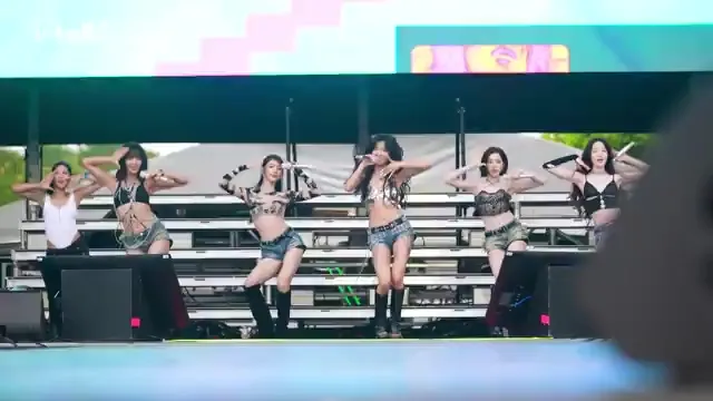 (여자)IDLE, 시카고 롤라팔루자 무대 뒤 떨림까지 전했다